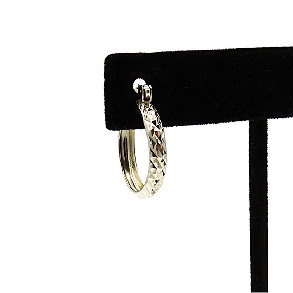 14k White Gold Diamond Cut Hoop Earrings 2cm 1.86g - Picture 3 of 6